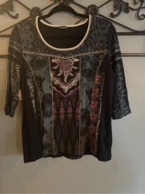 Vanilla Sugar Black Long-Sleeve Scoop Neck Top with Teal and Pink Pattern
